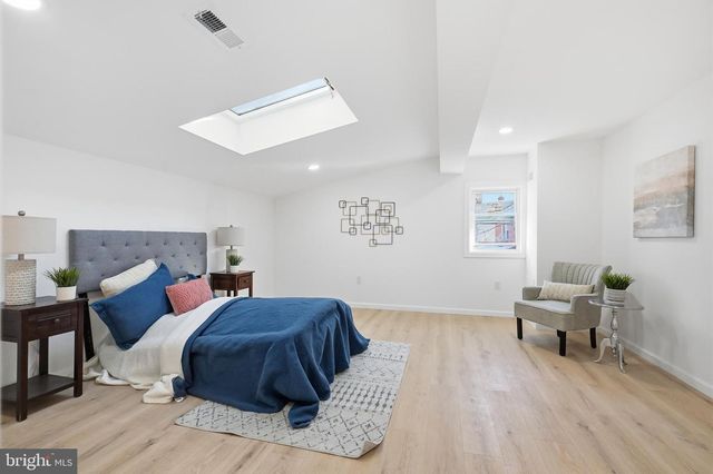 2323 MOLE RD, Secane, PA 19018