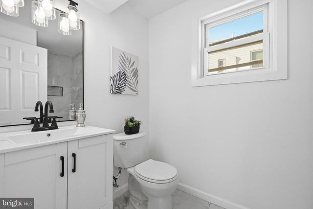 2323 MOLE RD, Secane, PA 19018