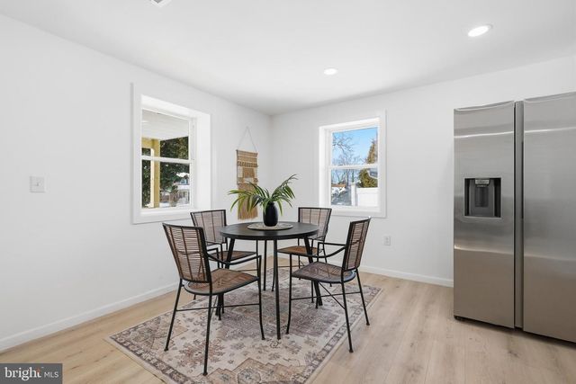 2323 MOLE RD, Secane, PA 19018