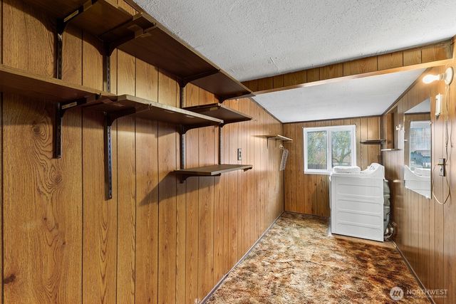 9412 4th Avenue SW, Seattle, WA 98106