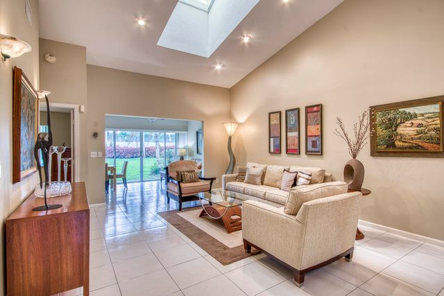6173 Brightwater Terrace, Boynton Beach, FL 33437