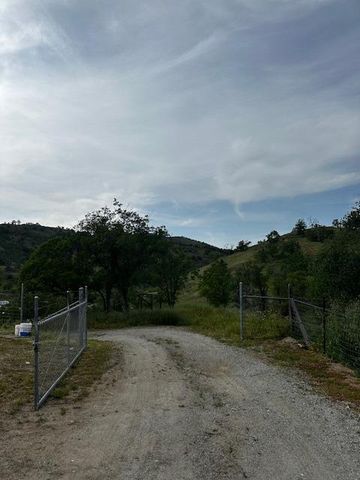 35312 George Smith Road, Yokuts Valley, CA 93675