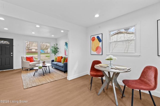 9304 New Maple Rd, Louisville, KY 40229