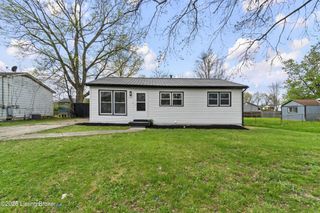 9304 New Maple Rd, Louisville, KY 40229