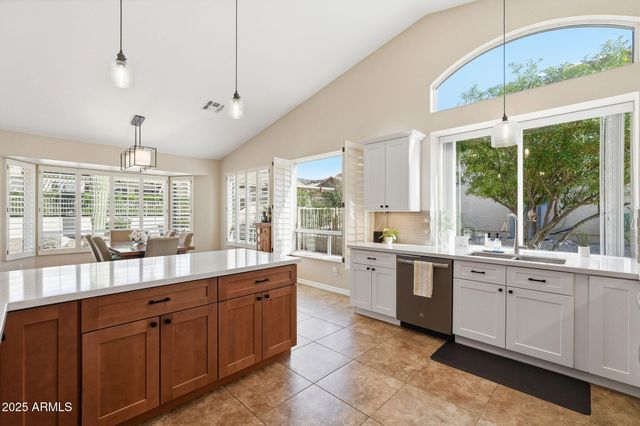 8696 E ALOE Drive, Gold Canyon, AZ 85118