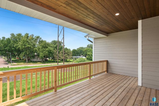 1107 S Foss Ave Avenue, Sioux Falls, SD 57110