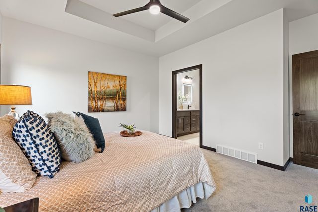 1107 S Foss Ave Avenue, Sioux Falls, SD 57110