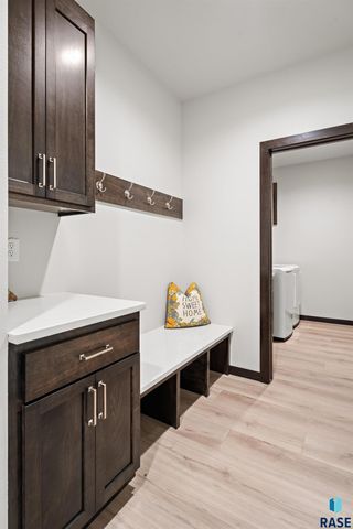 1107 S Foss Ave Avenue, Sioux Falls, SD 57110