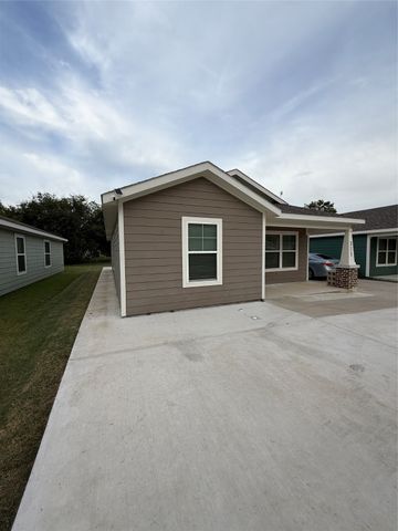 311 SW 14th Avenue, Mineral Wells, TX 76067
