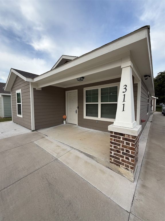 311 SW 14th Avenue, Mineral Wells, TX 76067