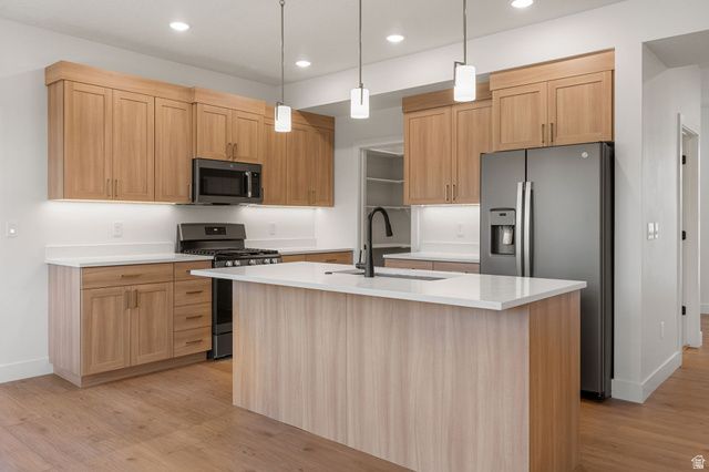 3330 W SUN CIR, Cedar City, UT 84720