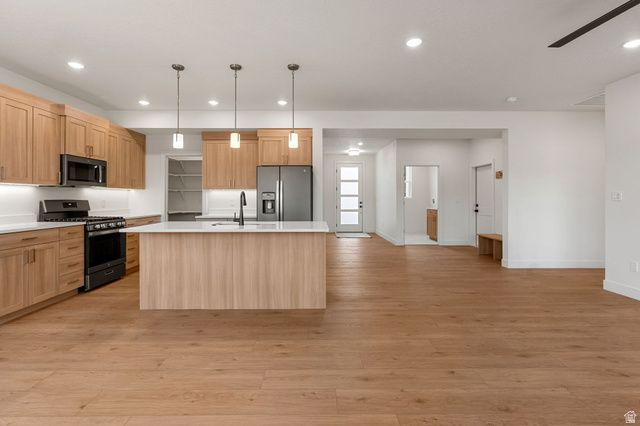 3330 W SUN CIR, Cedar City, UT 84720