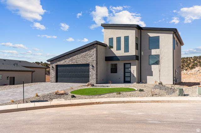 3330 W SUN CIR, Cedar City, UT 84720