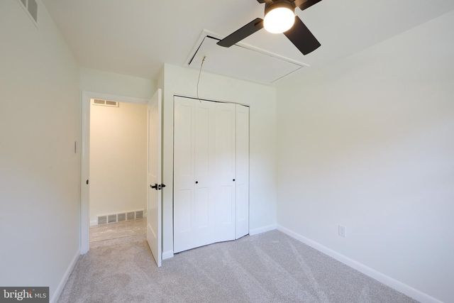 48 E CHEROKEE DR, Newark, DE 19713