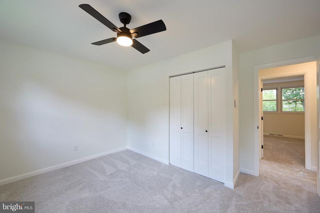 48 E CHEROKEE DR, Newark, DE 19713