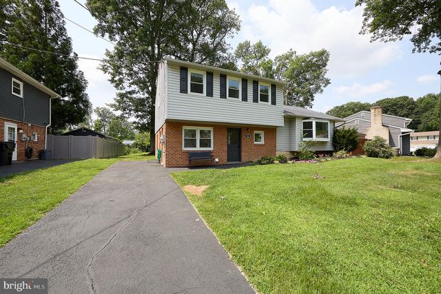 48 E CHEROKEE DR, Newark, DE 19713