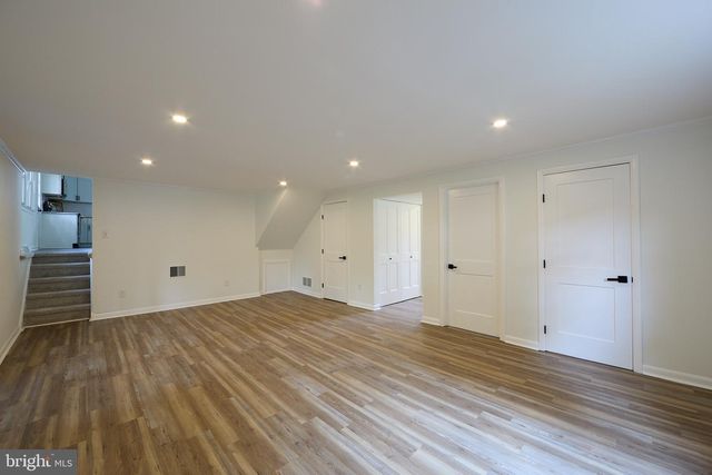 48 E CHEROKEE DR, Newark, DE 19713