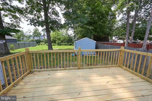 48 E CHEROKEE DR, Newark, DE 19713