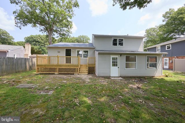48 E CHEROKEE DR, Newark, DE 19713