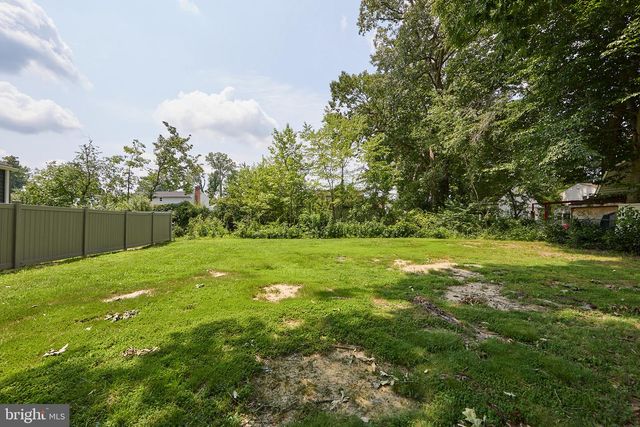 48 E CHEROKEE DR, Newark, DE 19713