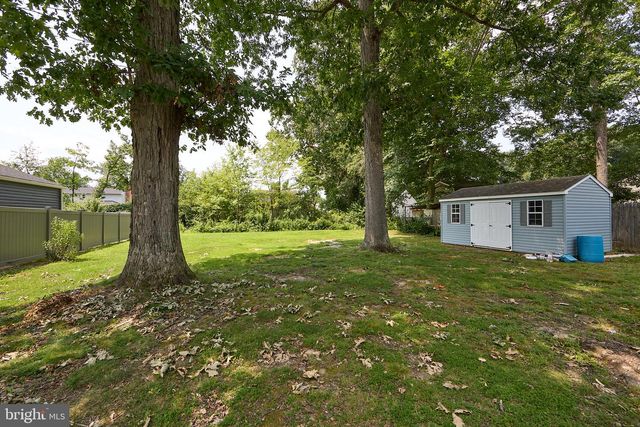 48 E CHEROKEE DR, Newark, DE 19713