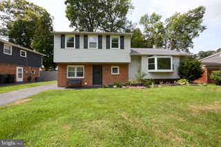 48 E CHEROKEE DR, Newark, DE 19713