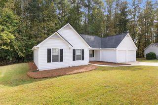 7023 Hillcrest Chase Lane, Austell, GA 30168