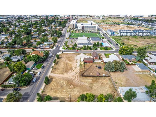 5651 E 62nd Ave, Commerce City, CO 80022