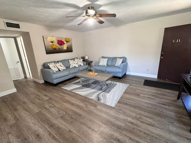 3124 Us Highway 441 J1, Okeechobee, FL 34974