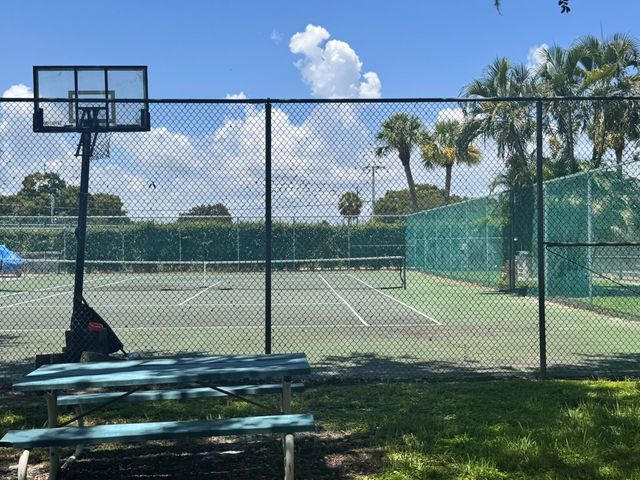 3124 Us Highway 441 J1, Okeechobee, FL 34974