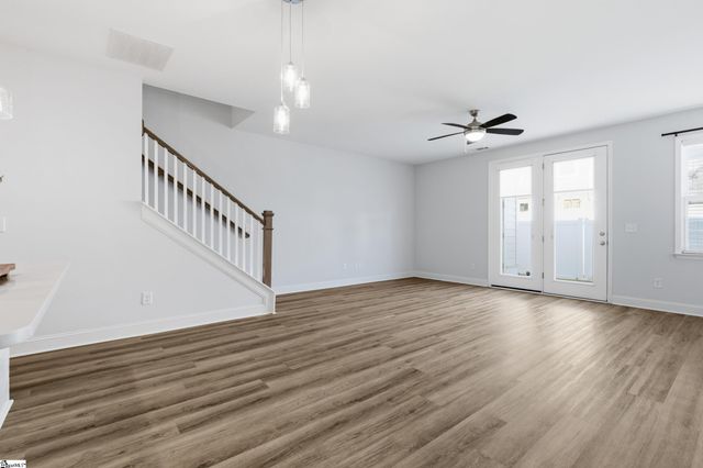 38 Red Horse Way, Greer, SC 29651