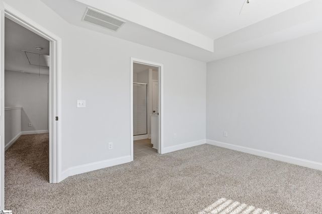 38 Red Horse Way, Greer, SC 29651