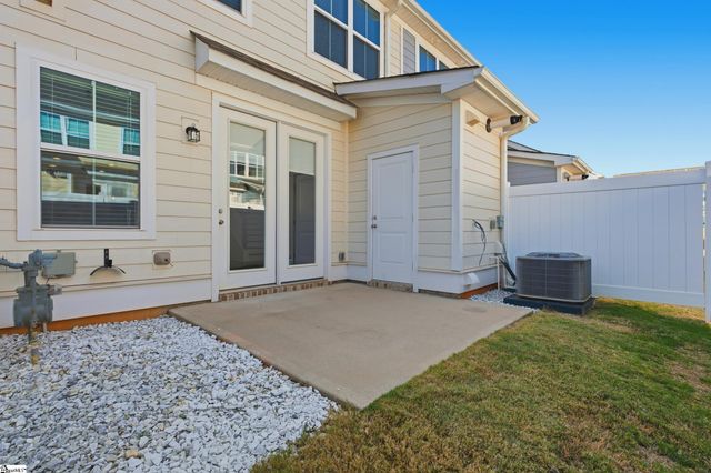 38 Red Horse Way, Greer, SC 29651