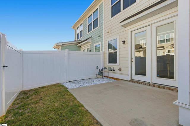 38 Red Horse Way, Greer, SC 29651