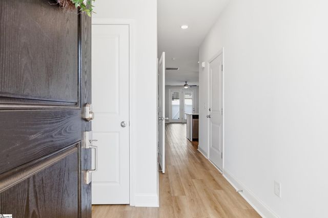 38 Red Horse Way, Greer, SC 29651