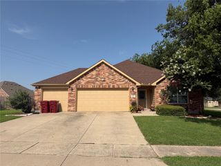 602 Seasons W, Sherman, TX 75092
