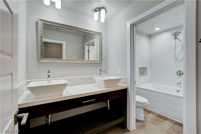 4207 Ridgecrest Drive, Las Vegas, NV 89121