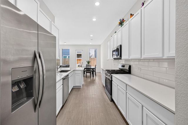 2206 Via Cami Lane, Houston, TX 77051