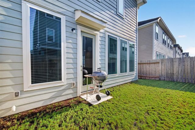 2206 Via Cami Lane, Houston, TX 77051