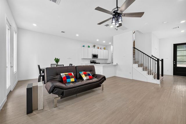 2206 Via Cami Lane, Houston, TX 77051