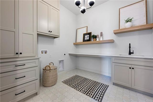 11717 W 181st Street, Overland Park, KS 66013