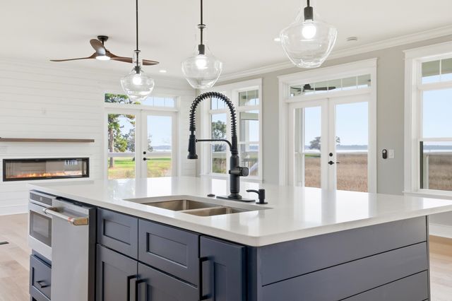 145 Oak Bay Dr., Georgetown, SC 29440