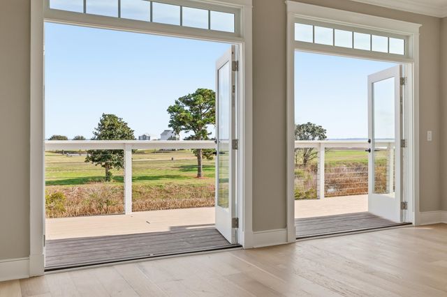 145 Oak Bay Dr., Georgetown, SC 29440