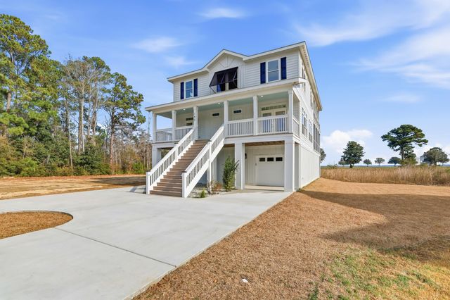 145 Oak Bay Dr., Georgetown, SC 29440