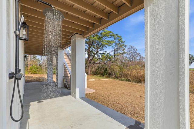 145 Oak Bay Dr., Georgetown, SC 29440