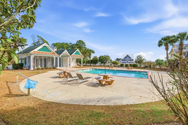 145 Oak Bay Dr., Georgetown, SC 29440