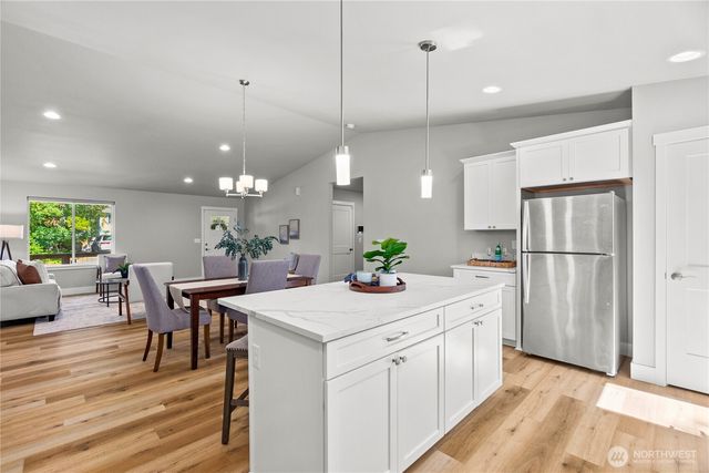 9804 Windward Drive NW, Olympia, WA 98502