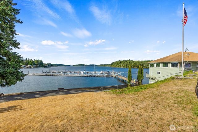 9804 Windward Drive NW, Olympia, WA 98502
