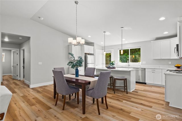 9804 Windward Drive NW, Olympia, WA 98502