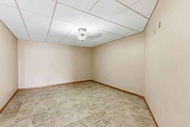 5301 W 81st St N, Valley Center, KS 67147